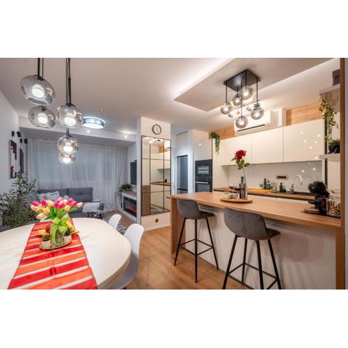 Ctrl Alt Retreat - 4 star apartment and parking