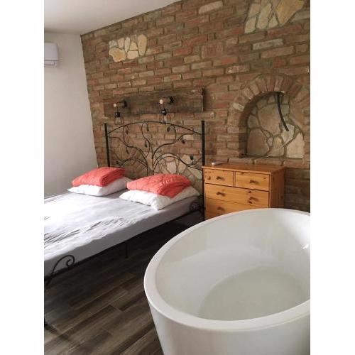 Cuki Apartmanok