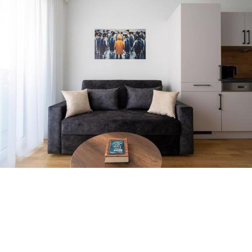 Cute 1BR Hideaway & City Quick by HM