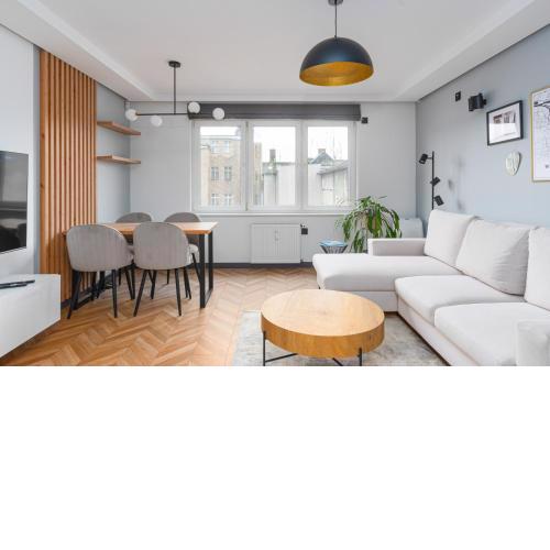 Czysta Modern Apartment