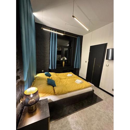 DarkHouse Versace Blue