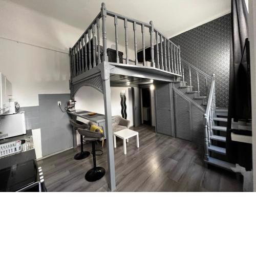 Dave Apartman 2