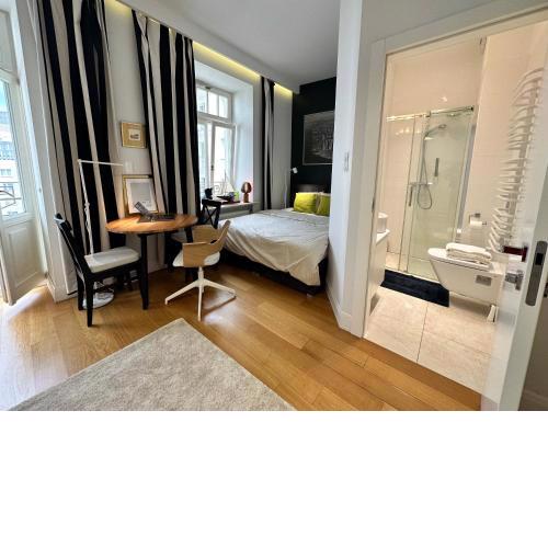 DECOR 4 fast WiFi 85'TV Netflix HBO Disney+