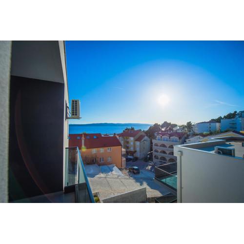 Deluxe 2 bedroom apartment with sea view