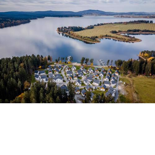 Deluxe Apartment Lipno - Lake Side Village, Frymburk nad Vltavou