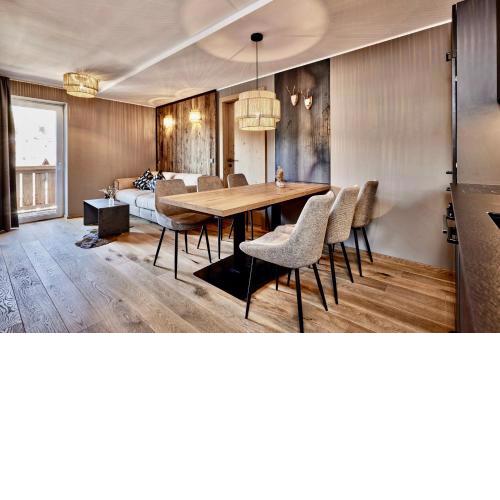 Deluxe Apartment Zugspitze Ehrwald mit Pool, Sauna, direkt am Golfplatz