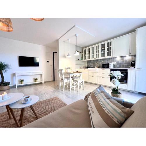 Deluxe Apartments