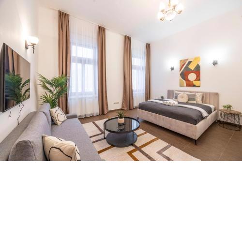 Deluxe & Cozy Central Located Joseph Boulevard Apartment