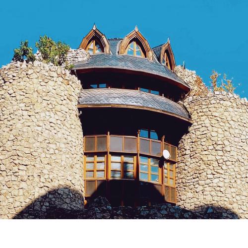 Deluxe Swan Stone Castle Apartment