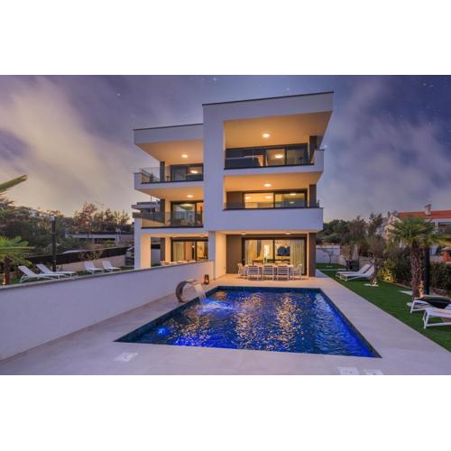 Deluxe villa with heated pool, whirpool, sea view, beautiful beach IV - by Traveler tourist agency Krk ID 2403
