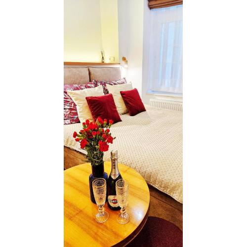 Deluxe Vintage Chic - Kazimierz Old Town