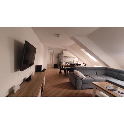 Deniro Apartment
