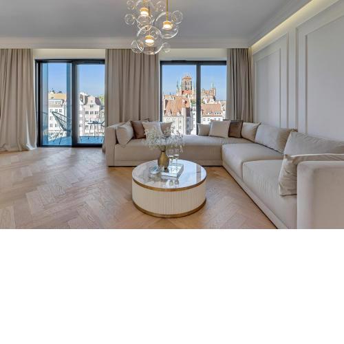 DEO PLAZA Premium Suites, Riverside & Radisson SPA by Downtown Apartments