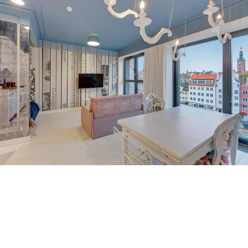 Deo Plaza Prestige 2 by Grand Apartments