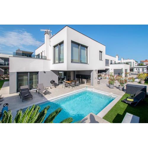 Designer Villa Luna near the sea in Volme , Pula