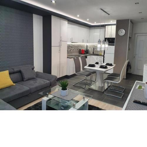 Dévai-LUX Apartman Sárvár