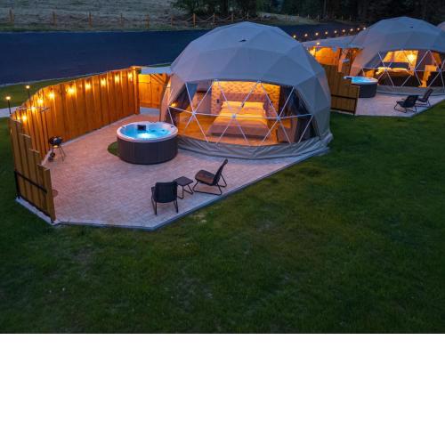 Diamond Glamp & Jacuzzi