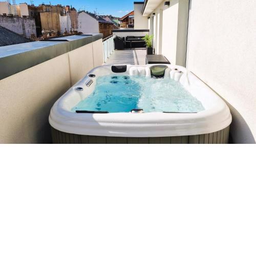 Diamond Luxury Apartment