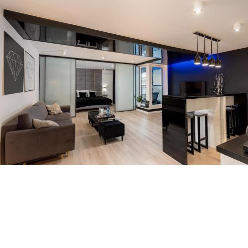 Diamonds Apartment