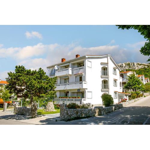 Diana Apartments