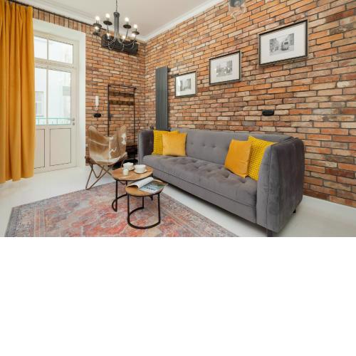 Dietla One Bedroom Apartments with Air Conditioning & Balcony by Noclegi Renters
