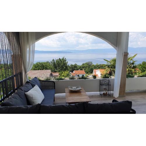 Divine View Apartma