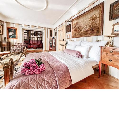 Divná pani Luxury Gallery Rooms
