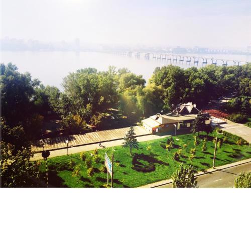 Dnipro evening, view # Вечірній Дніпро у центрі, фантастичний вид