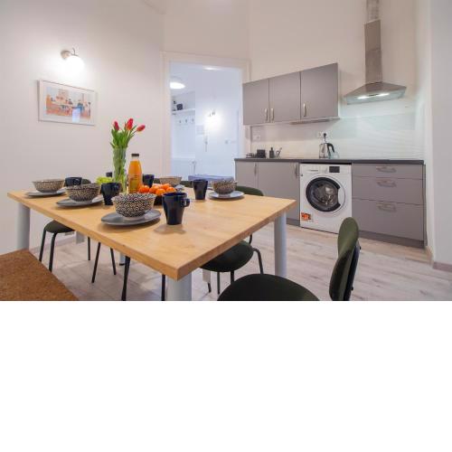 Dohány Apartment with 3BEDROOM 1,5BATH - 9PEOPLE