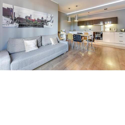 Dom & House Apartments By the River in Gdańsk with Pool, Sauna and Gym