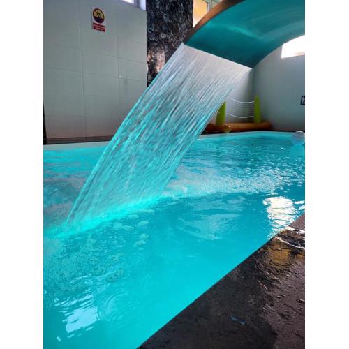 Dom Jastrzębia z basenem i jacuzzi