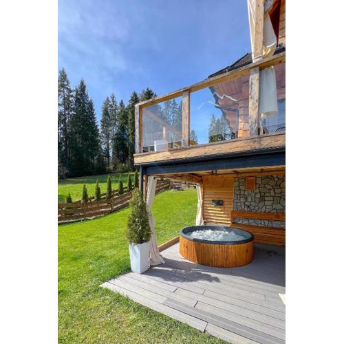Dom na Zielonym Wzgórzu z własną Sauną i Jacuzzi