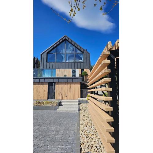 Dom w Czerwonej Dolinie Haus im Roten Tal Seidorf Sosnówka`