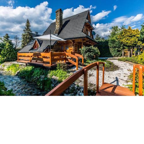 Domek Krupówki z widokiem na Giewont