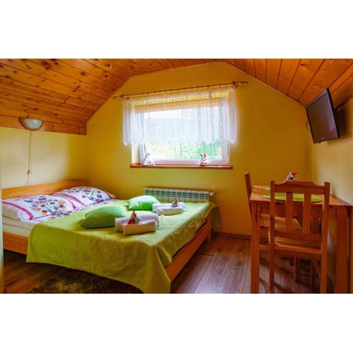 DOMEK NA ZARZECZU