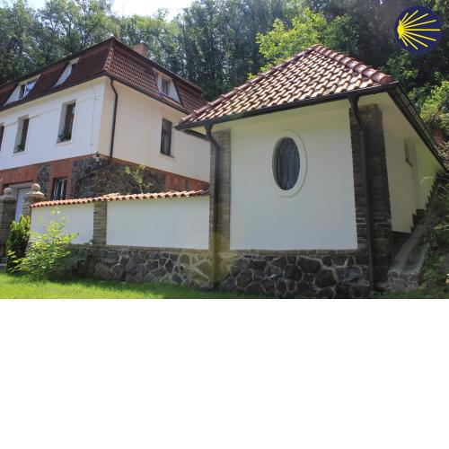 Domek Praha - Zbraslav, u zámku