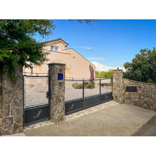 Domizil Opatija A&N, Villa mit Pool, Wohlfühloase mit Meerblick