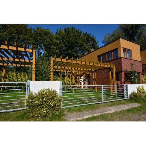 Domyletnie Sarbinowo 8e dom 86m2 z ogrodzoną działką