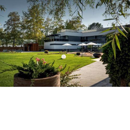 Donautica Hotel & Restaurant