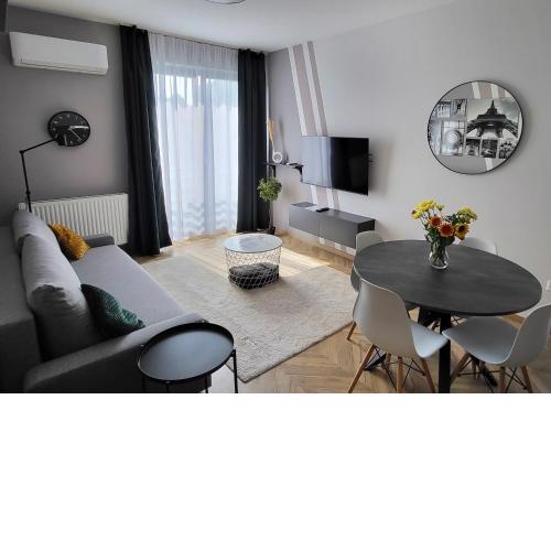 Dotis Apartman Tata