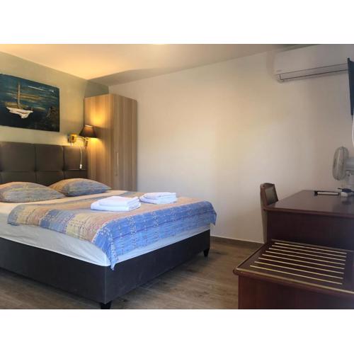 Double room with bathroom, WiFi, airco, parking, washing machine, grill