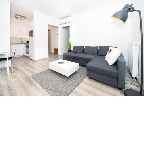 Downtown family apartment by FirstHost 3436A303