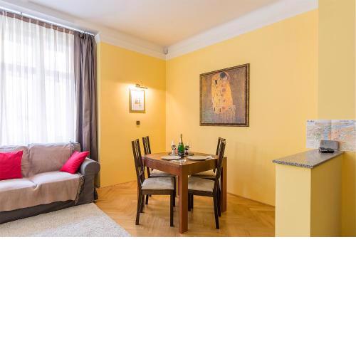 Downtown Luxury Apartment - Prague City Centre