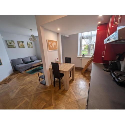 Downtown Riverview apartment