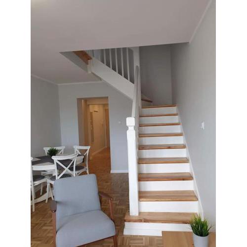 Duplex 250 m from Market Square