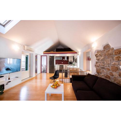 Duplex with terrace in the city centar