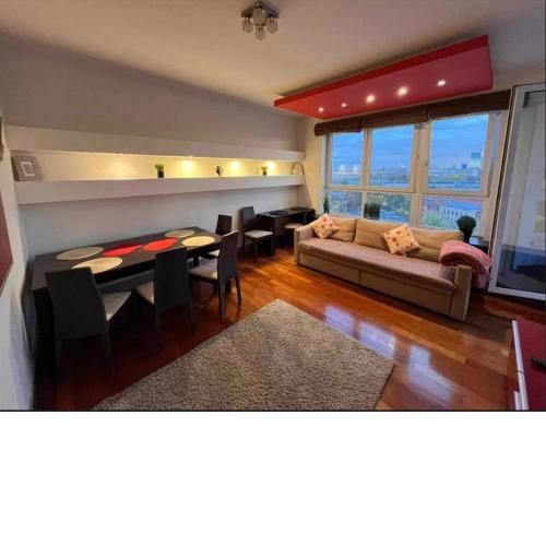 Duży Apartament przy Starym Mieście