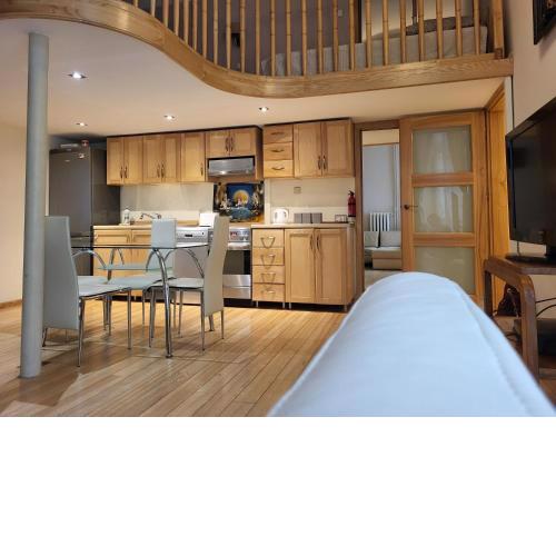 Dwupoziomowy Apartament Hoża