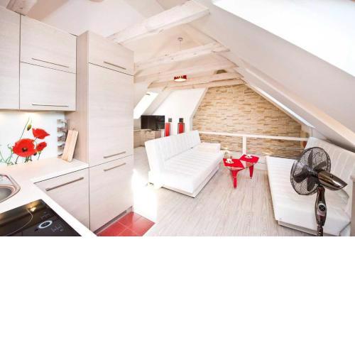 Dwupoziomowy Stylowy Apartament Przy Centrum Gdyni, Niedaleko Morza
