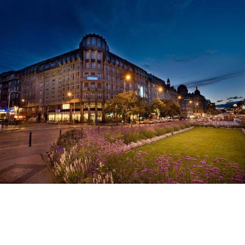 EA Hotel Rokoko